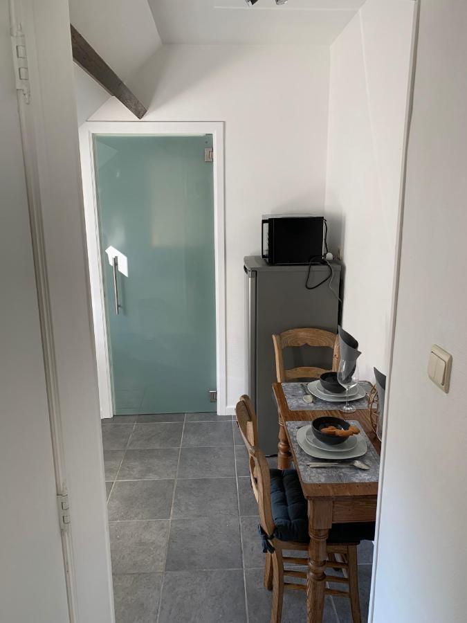 Les 3 Chapeaux Dinant 6P Les Canotiers 4P Avec Terrasse Le Melon 2P Sans Terrasse Esterno foto